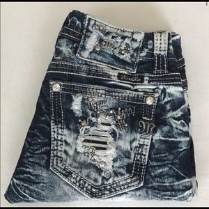 Miss Me Jeans Size 32. Inseam 31